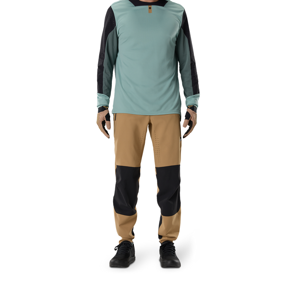 Defend Pants