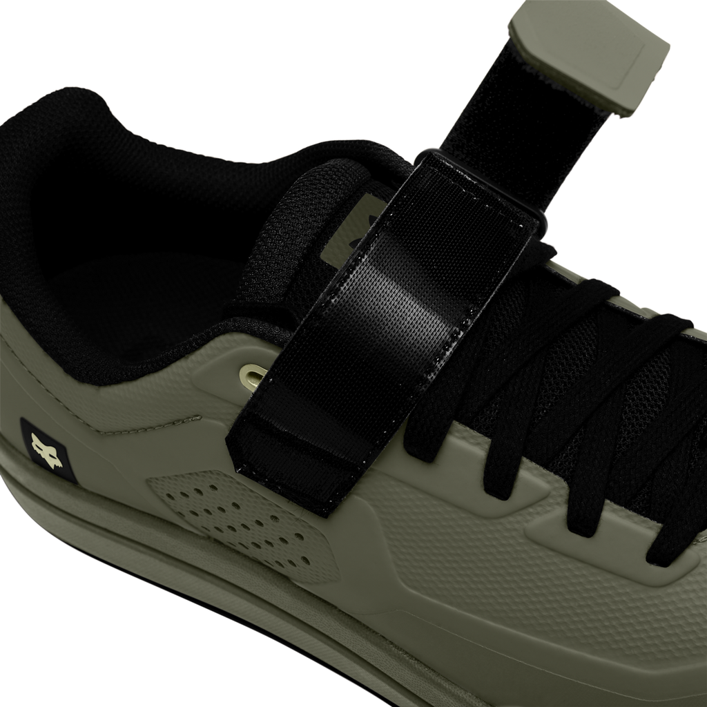 Union Clipless Shoes