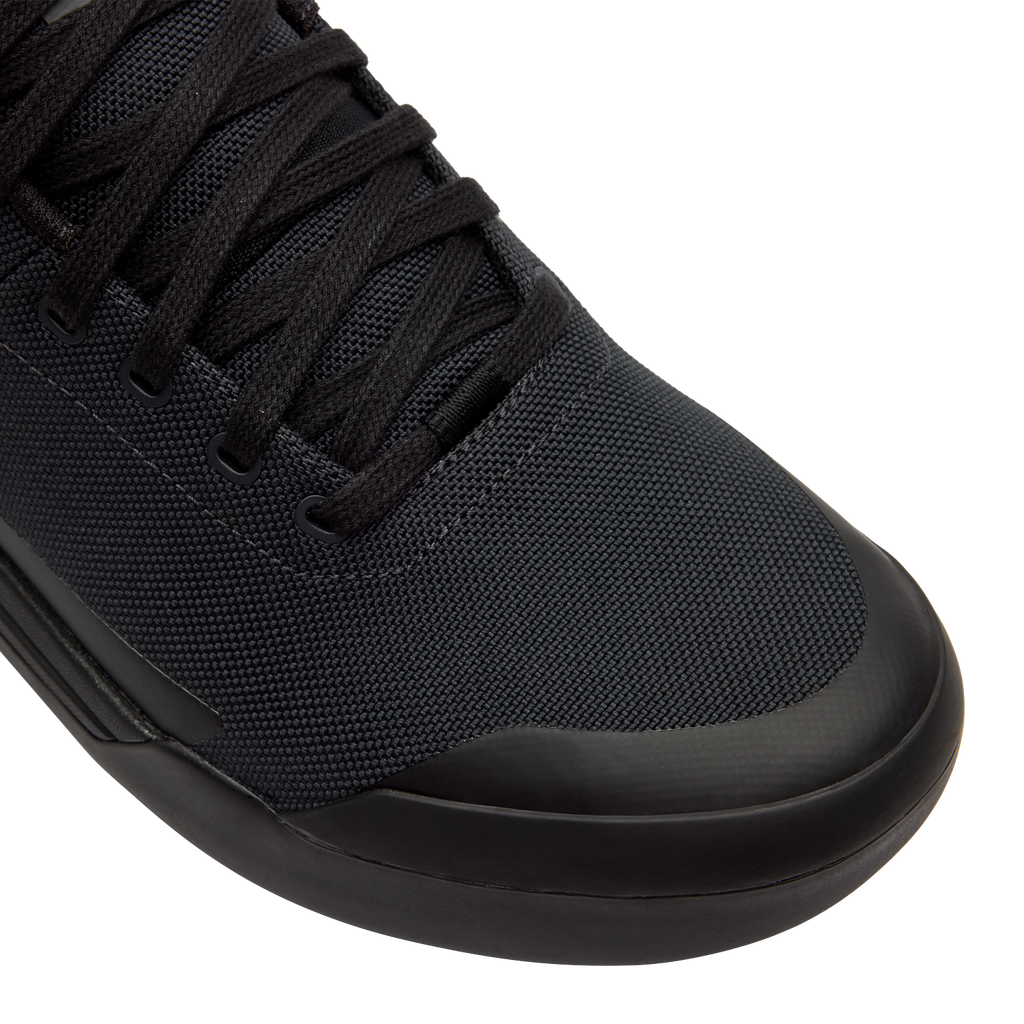 Union Canvas Mid Shoes