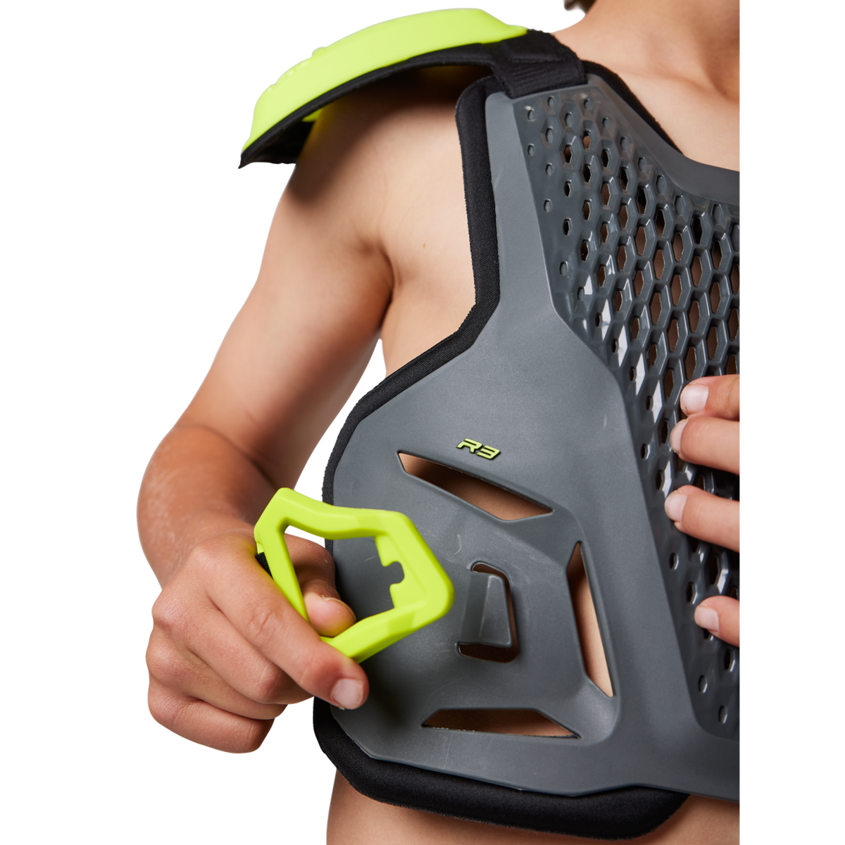Youth R3 Chest Guard